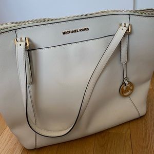 Michael kors white tote bag